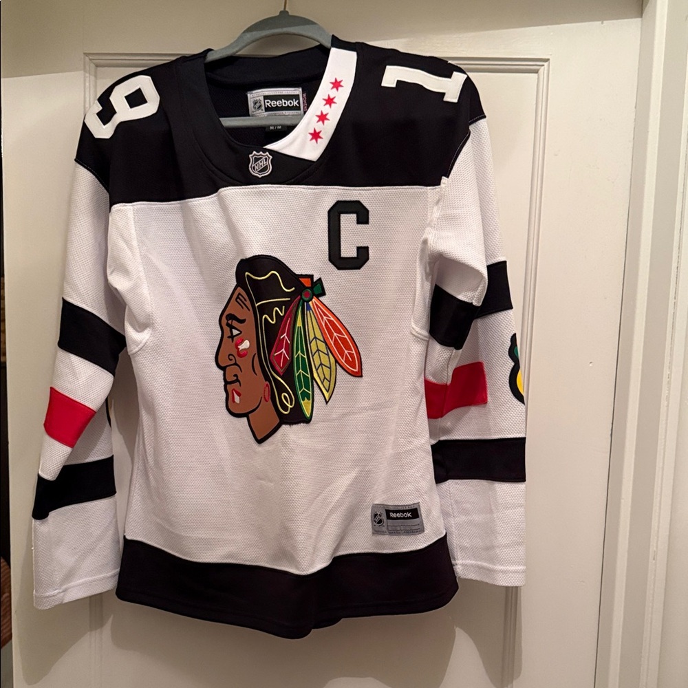 Reebok Chicago Blackhawks Toews hockey jersey
